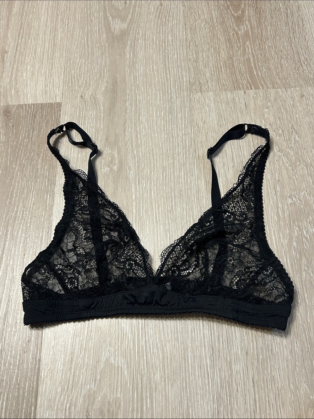Brandy Melville Black Lace Ajustabke Bralette - Unsized